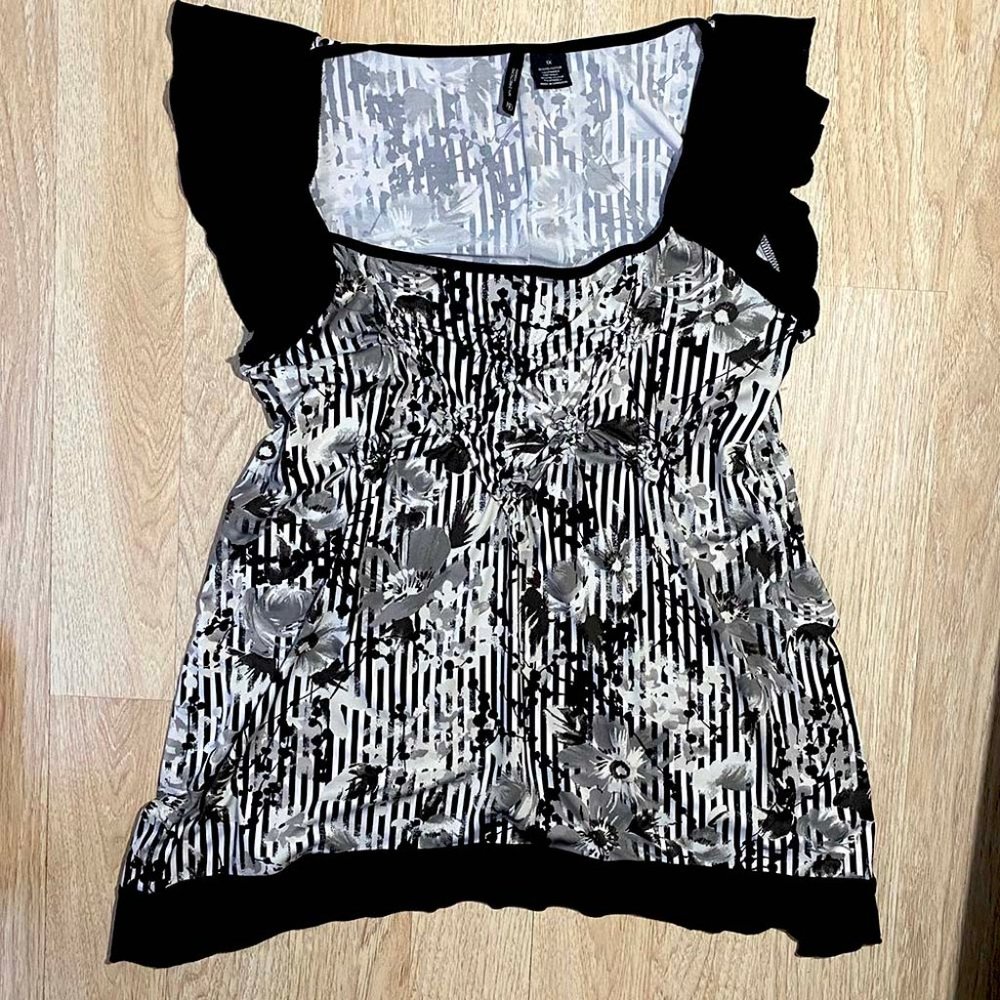 New Directions Slinky Capped Sleeve Rouched Top LN